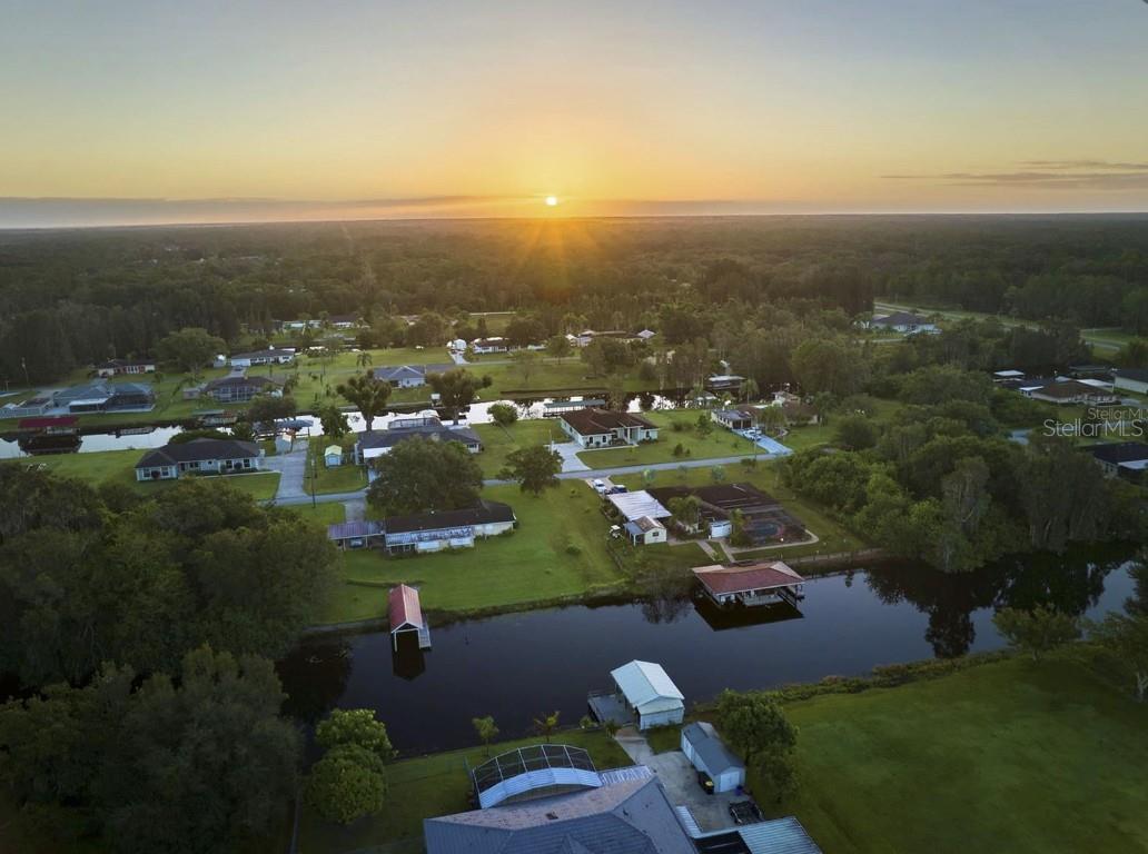 Image 15 of 41 For Deland Avenue