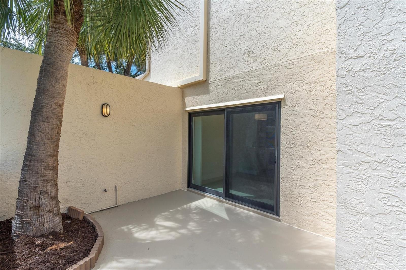 Image 10 of 46 For 7540 Sunshine Skyway Lane S P10