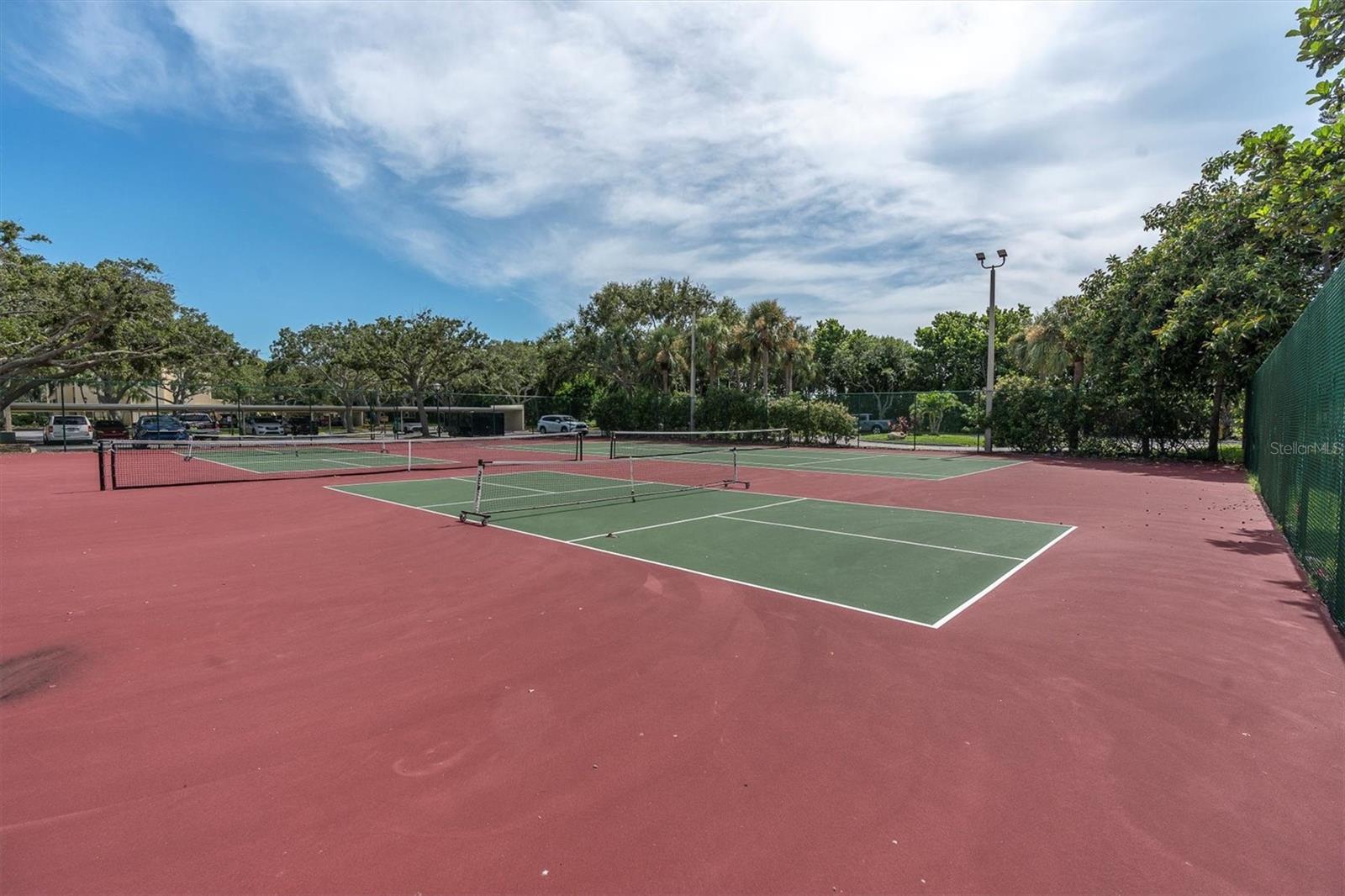 Image 34 of 46 For 7540 Sunshine Skyway Lane S P10