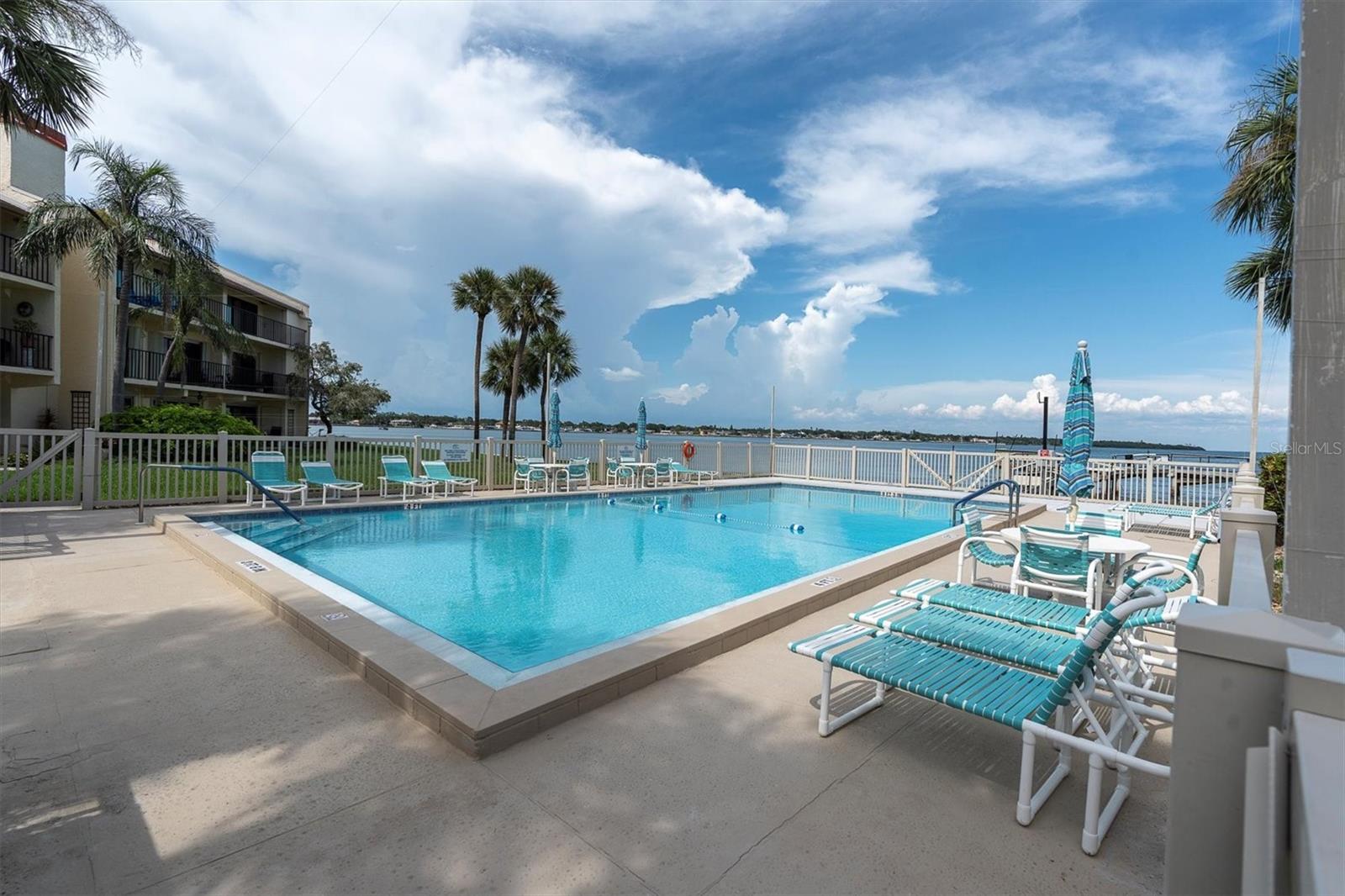 Image 35 of 46 For 7540 Sunshine Skyway Lane S P10