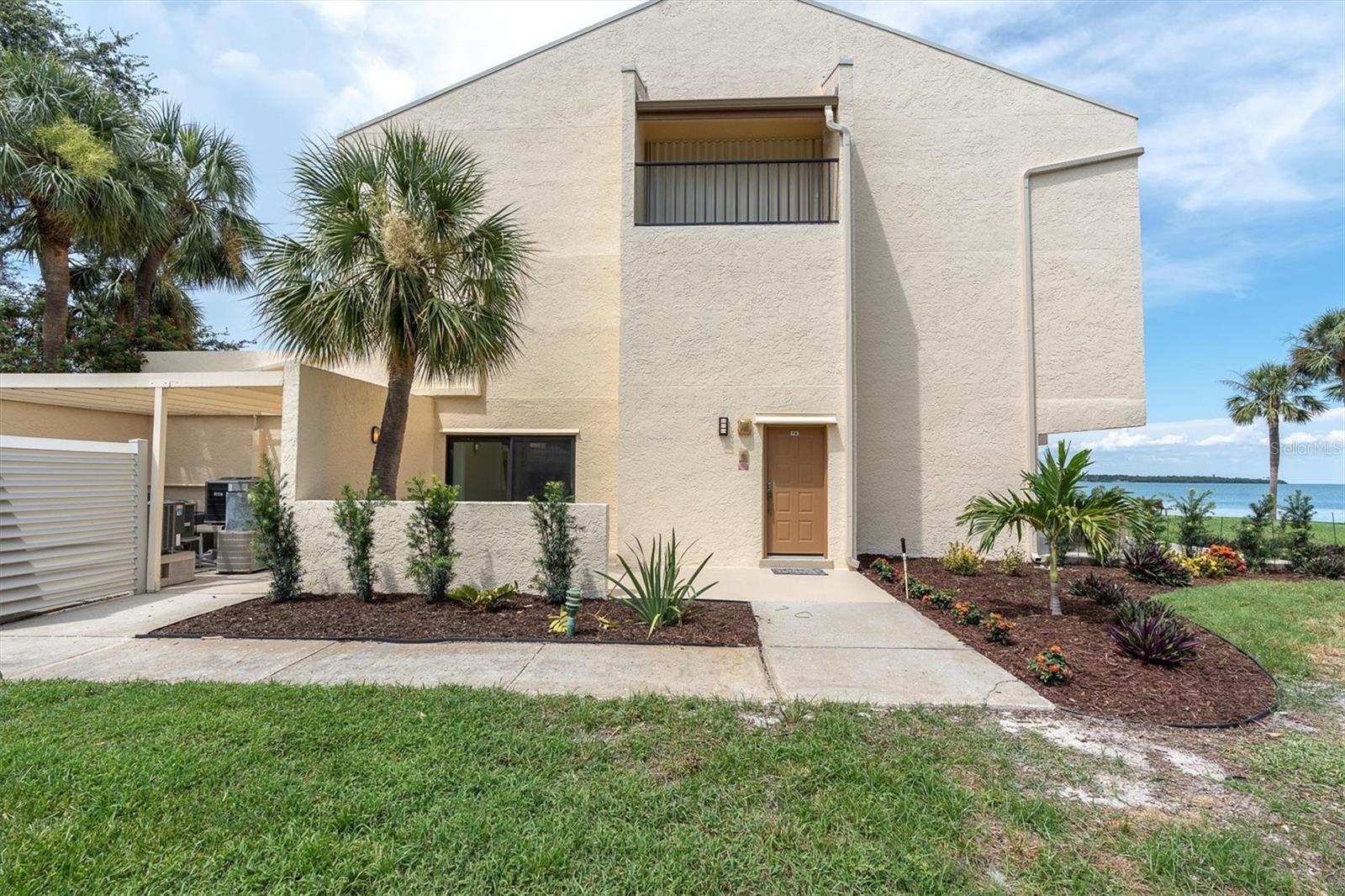 Image 38 of 46 For 7540 Sunshine Skyway Lane S P10