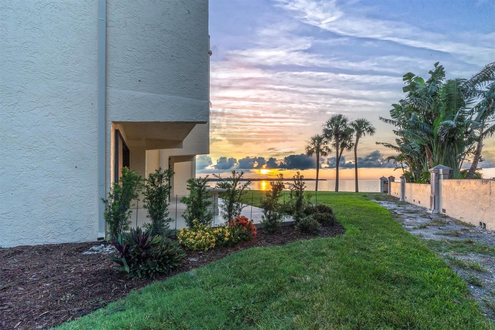 Image 41 of 46 For 7540 Sunshine Skyway Lane S P10