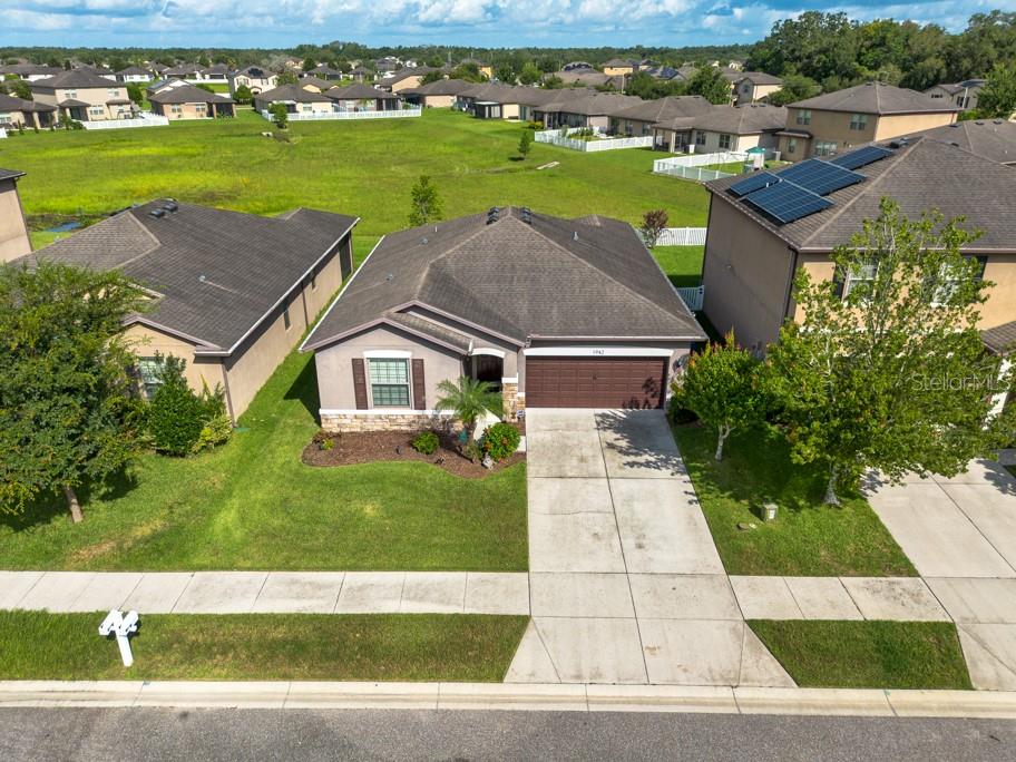 Listing photo id 27 for 1942 Trillium Boulevard