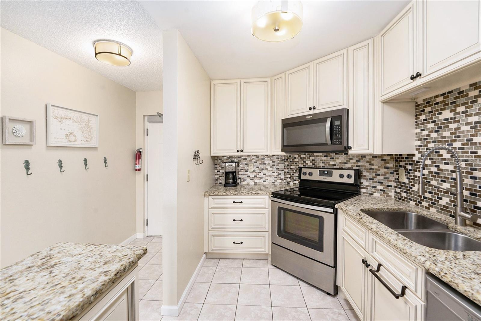 Image 12 of 31 For 1515 Pinellas Bayway S 25