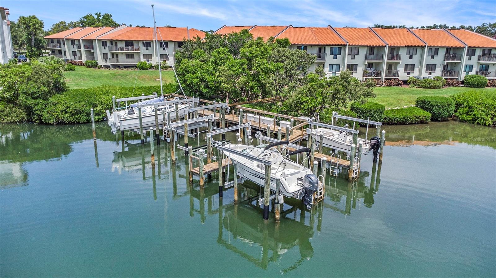 Image 30 of 31 For 1515 Pinellas Bayway S 25