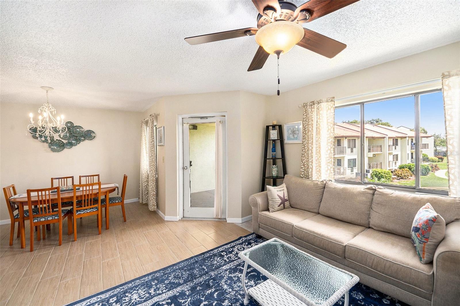 Image 5 of 31 For 1515 Pinellas Bayway S 25