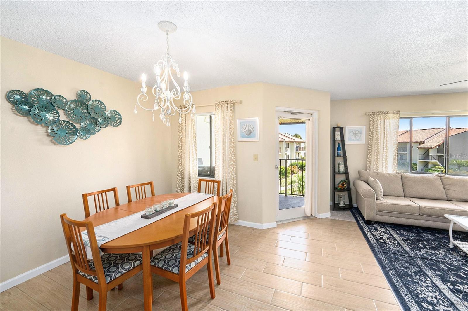 Image 6 of 31 For 1515 Pinellas Bayway S 25
