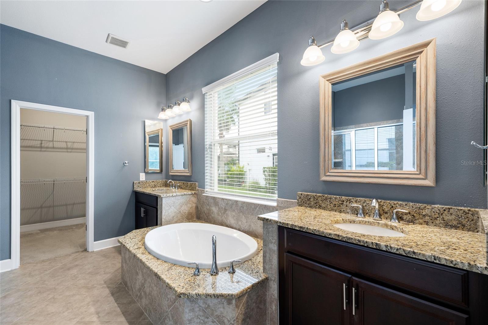 Image 19 of 47 For 4123 Windcrest Drive