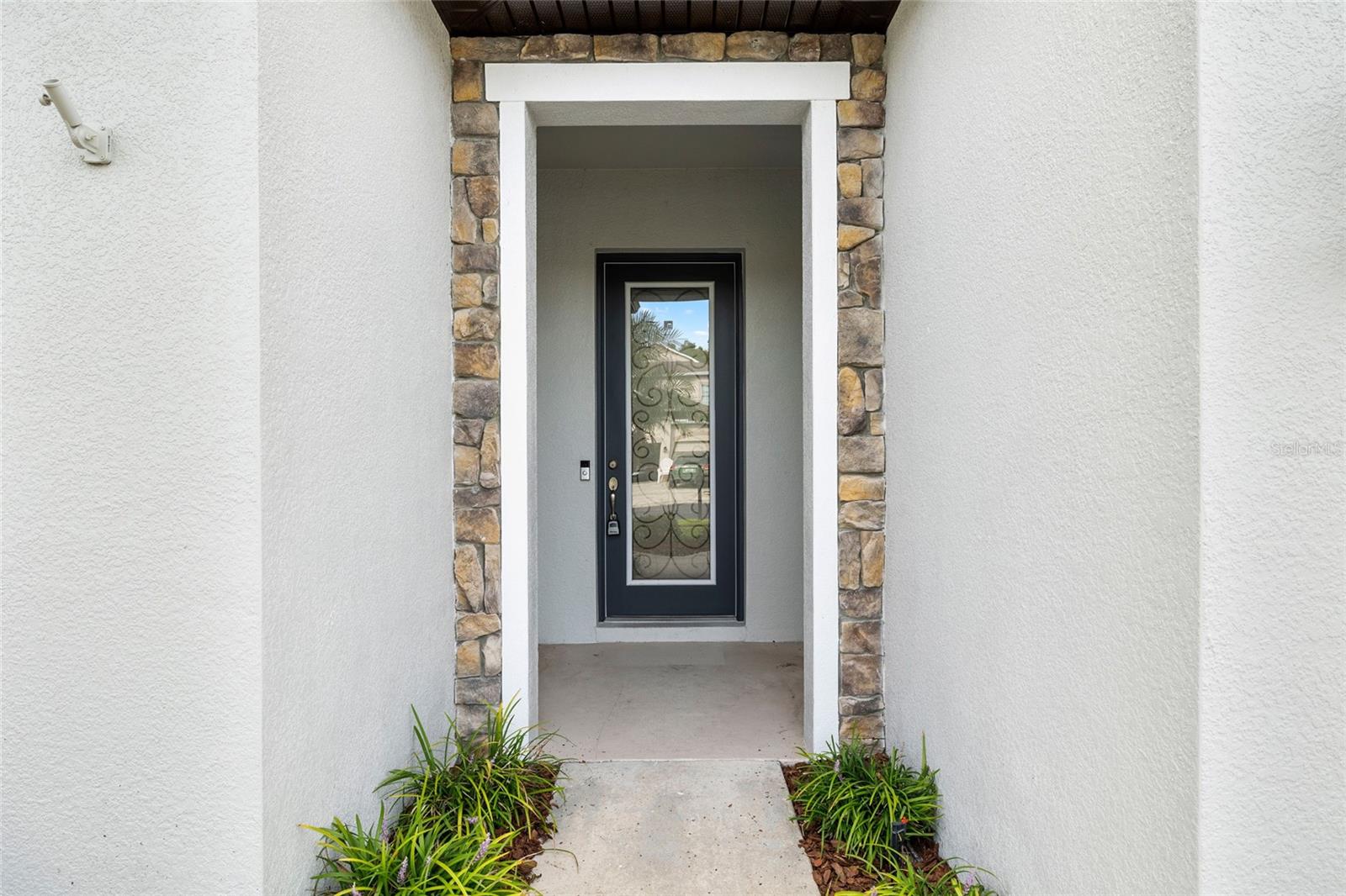 Image 4 of 47 For 4123 Windcrest Drive