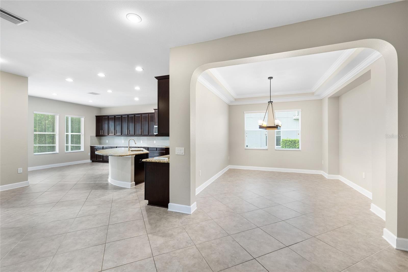 Image 9 of 47 For 4123 Windcrest Drive