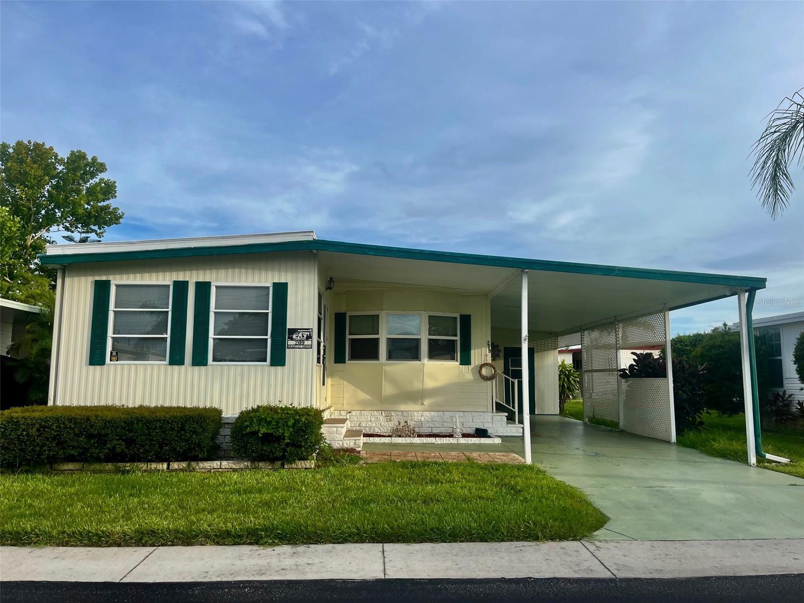 Details for 209 Seagull Drive, TARPON SPRINGS, FL 34689