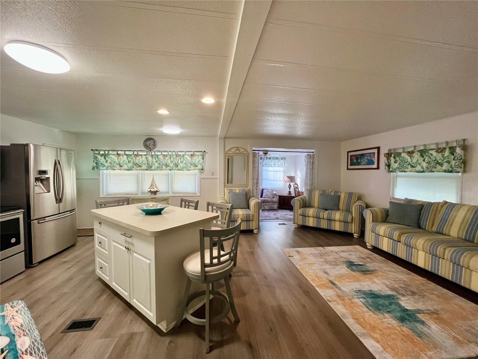 Image 6 of 45 For 209 Seagull Drive