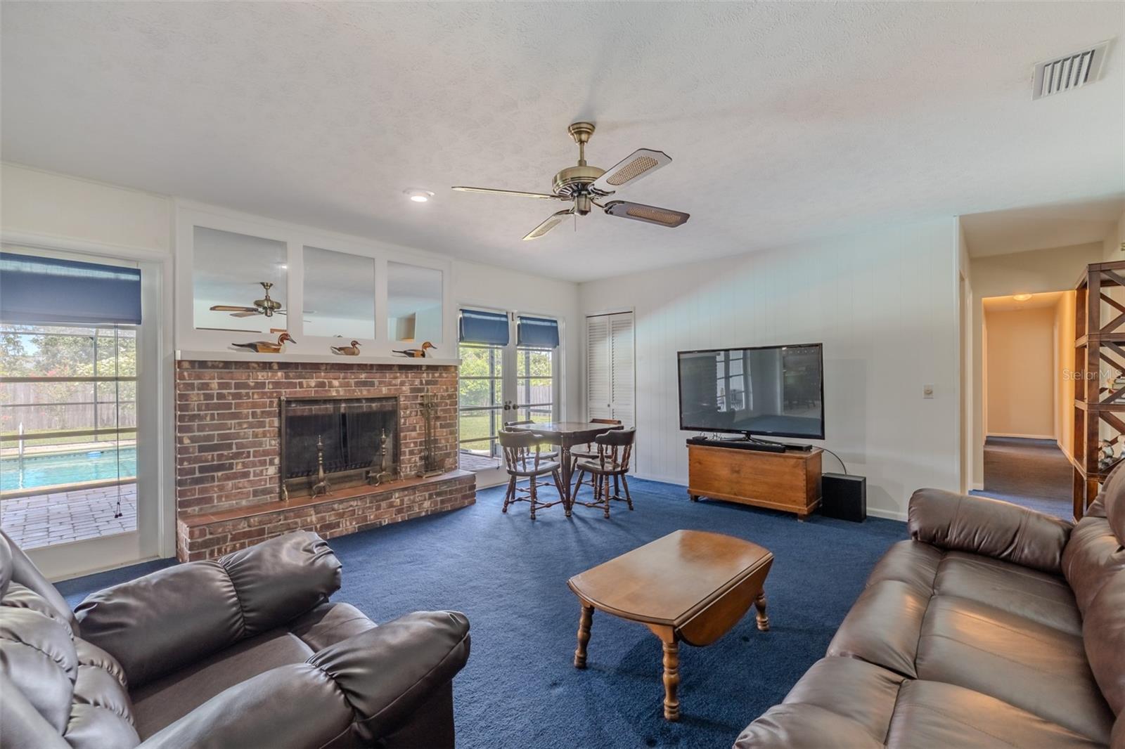 Image 16 of 61 For 1302 Ivywood Drive