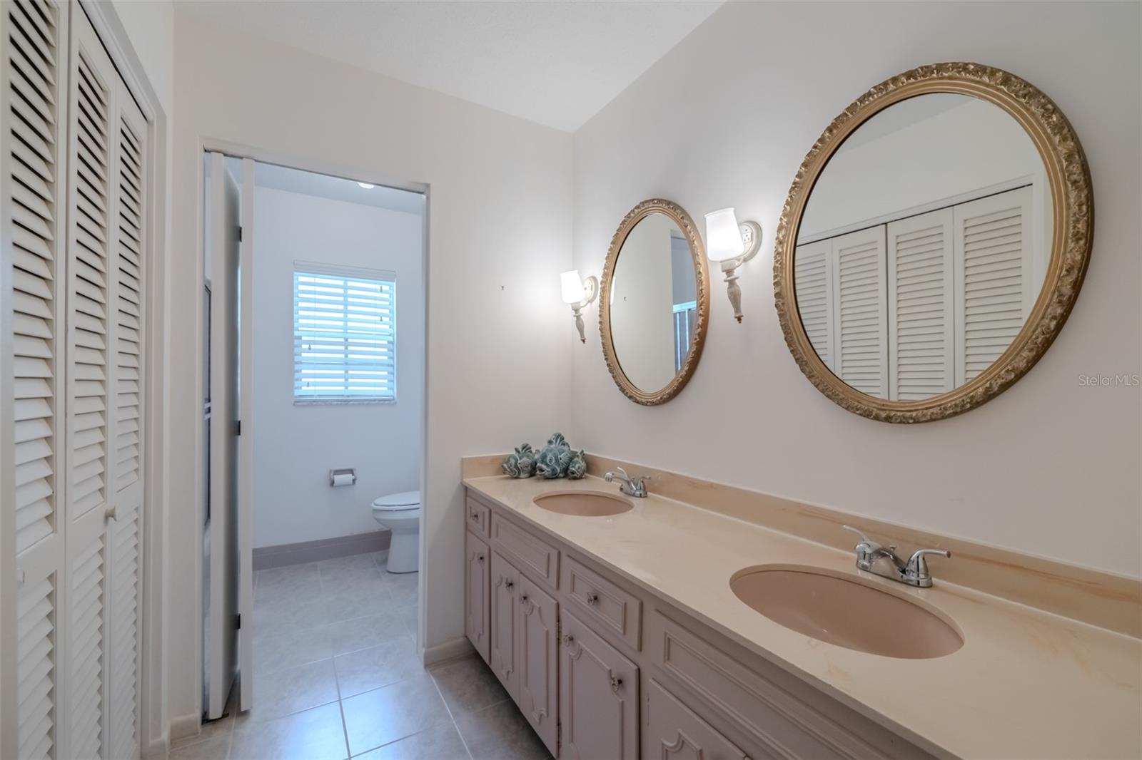Image 36 of 61 For 1302 Ivywood Drive