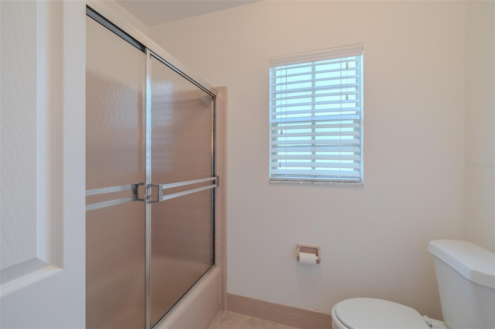 Image 37 of 61 For 1302 Ivywood Drive