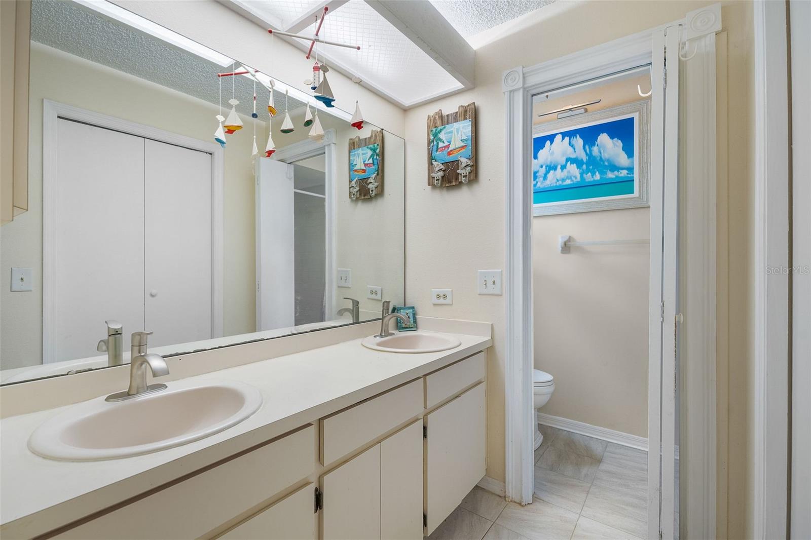 Image 20 of 31 For 2161 Cypress Point Drive N