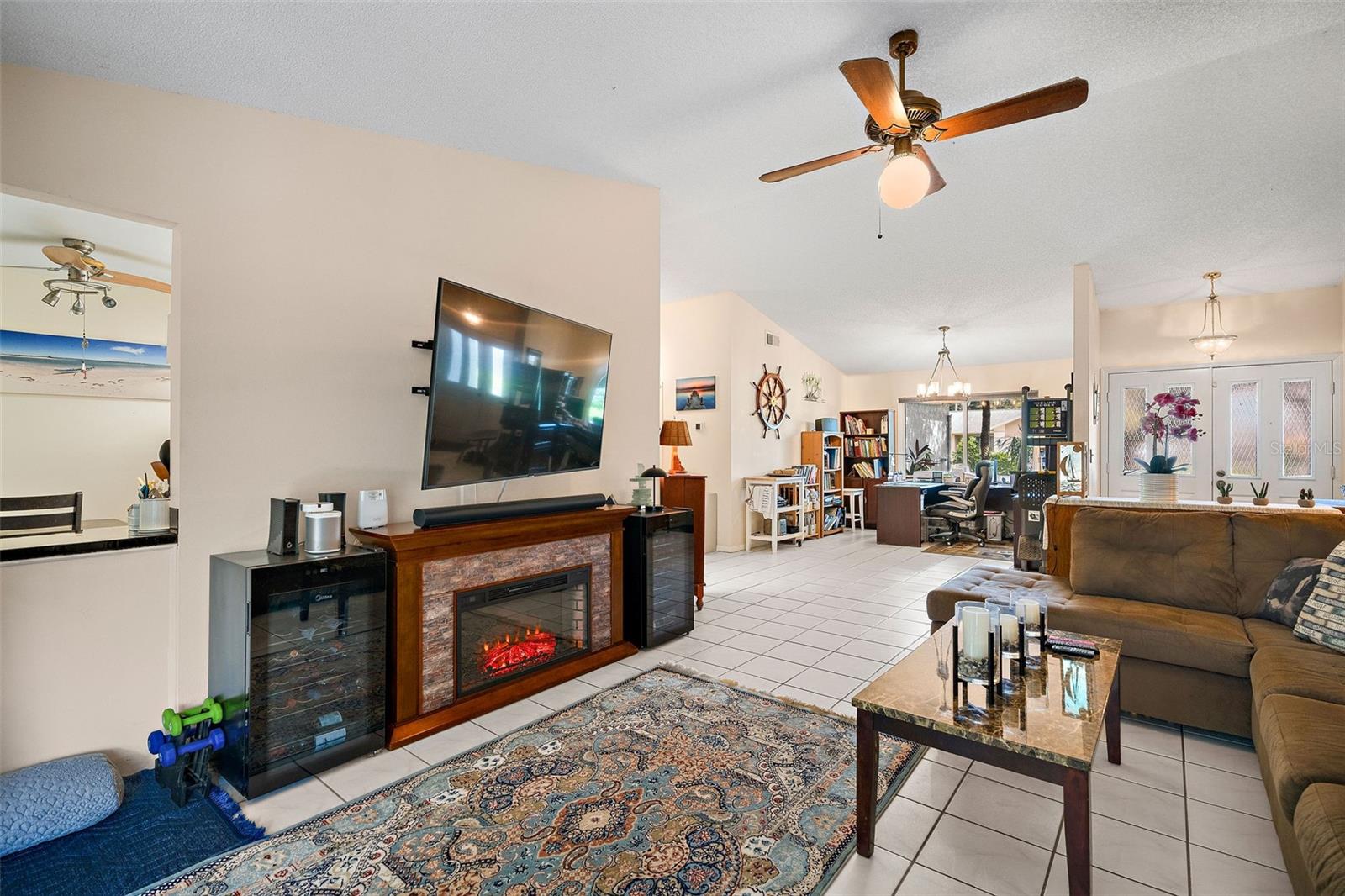 Image 5 of 31 For 2161 Cypress Point Drive N