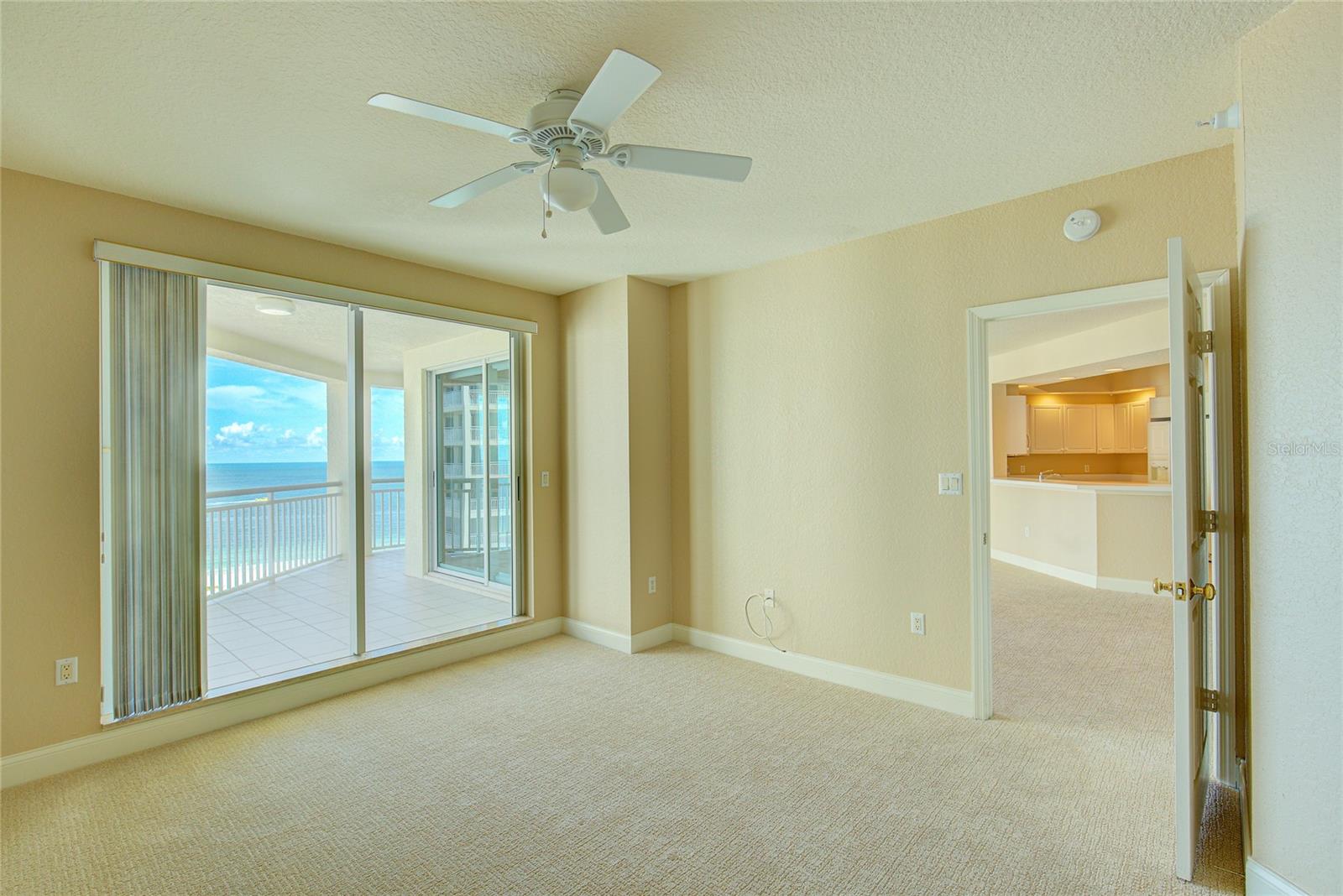 Image 28 of 41 For 1170 Gulf Boulevard 1803