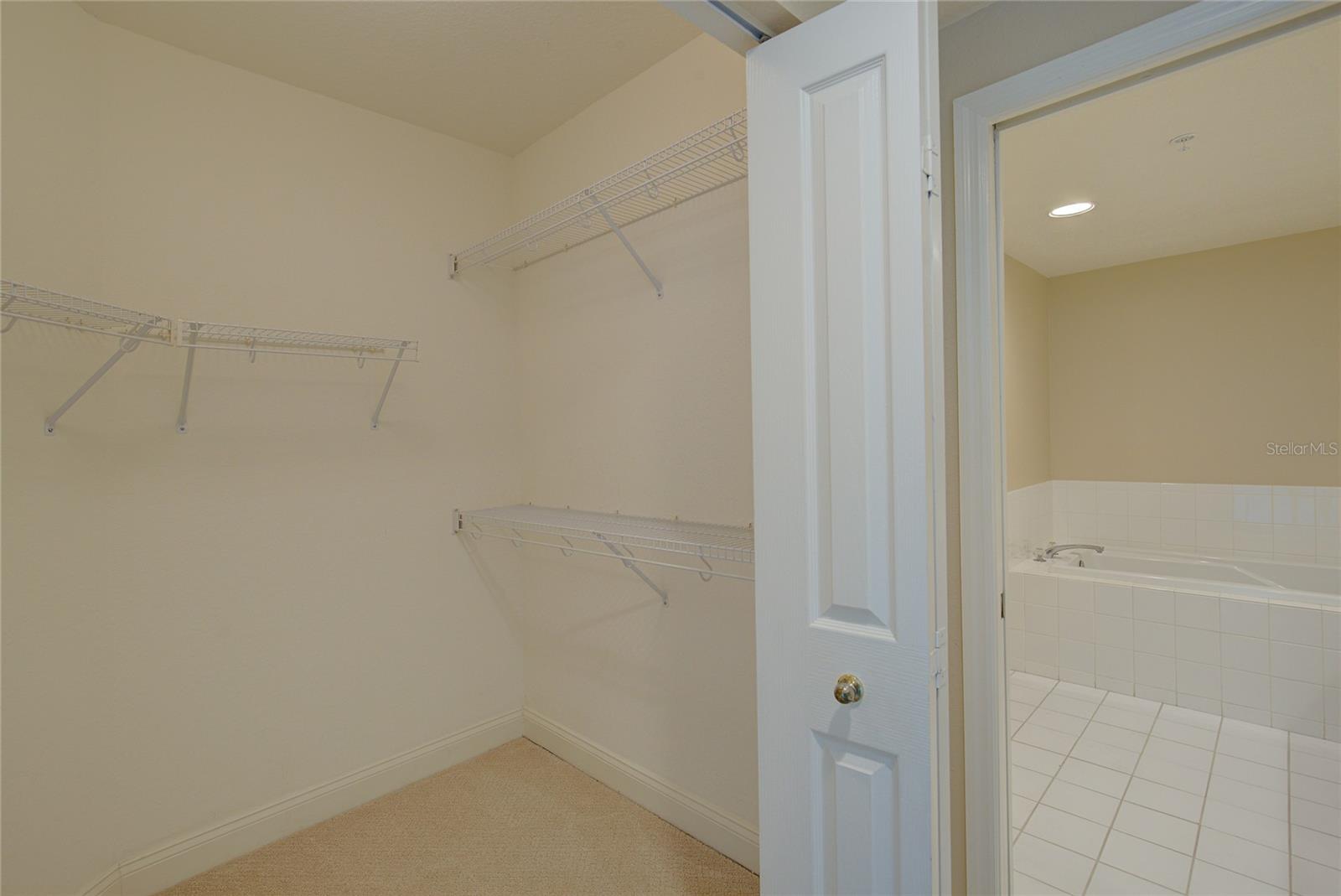 Image 32 of 41 For 1170 Gulf Boulevard 1803
