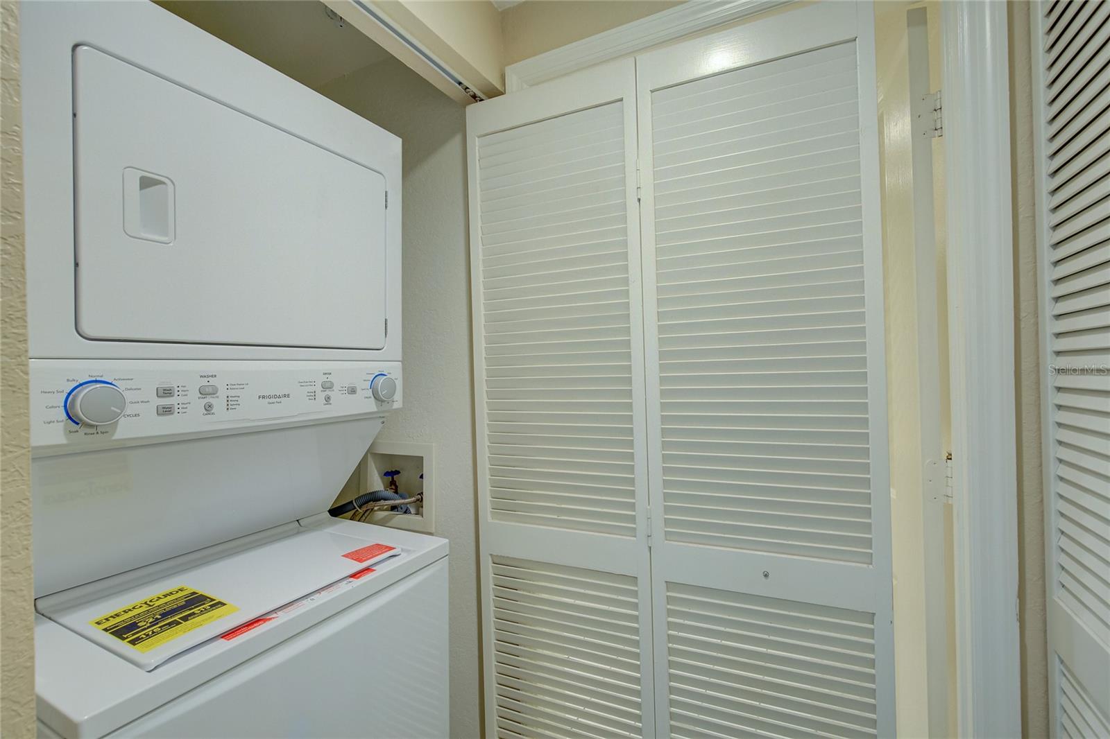 Image 33 of 41 For 1170 Gulf Boulevard 1803