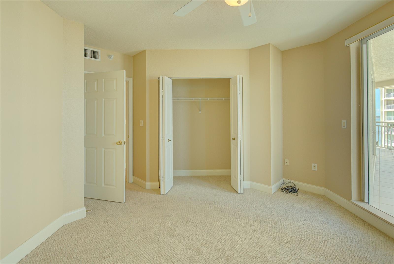 Image 34 of 41 For 1170 Gulf Boulevard 1803