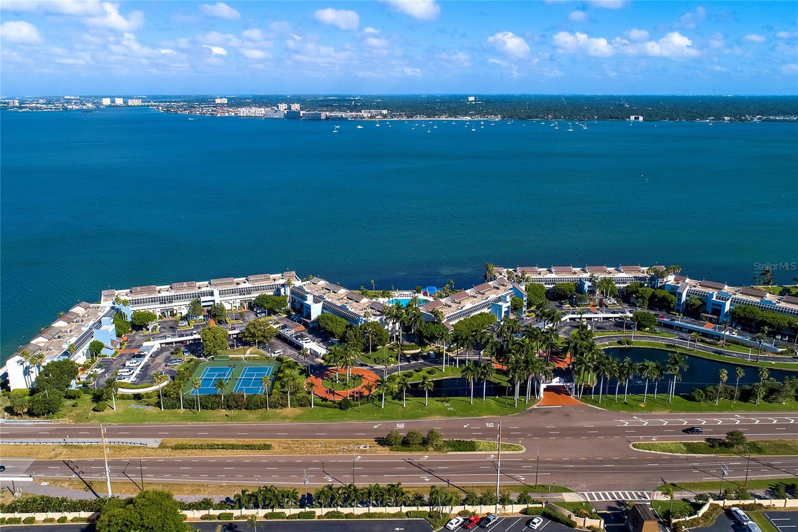 Image 4 of 51 For 5151 Isla Key Boulevard S 220