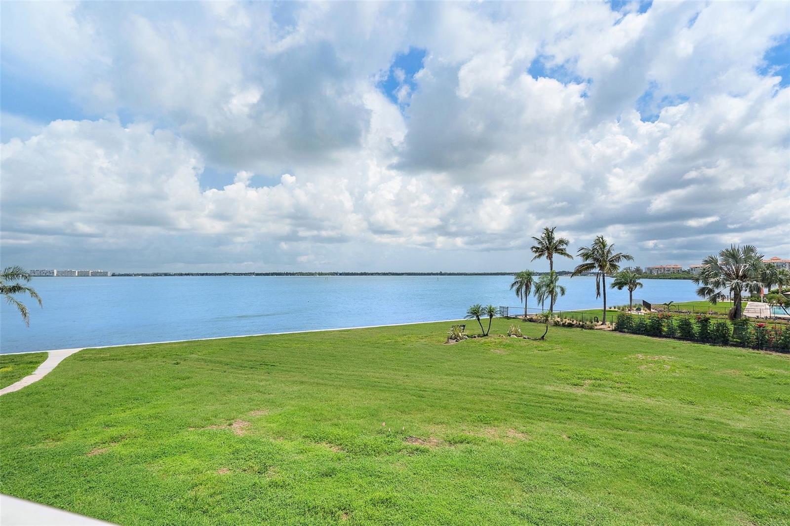 Image 6 of 51 For 5151 Isla Key Boulevard S 220