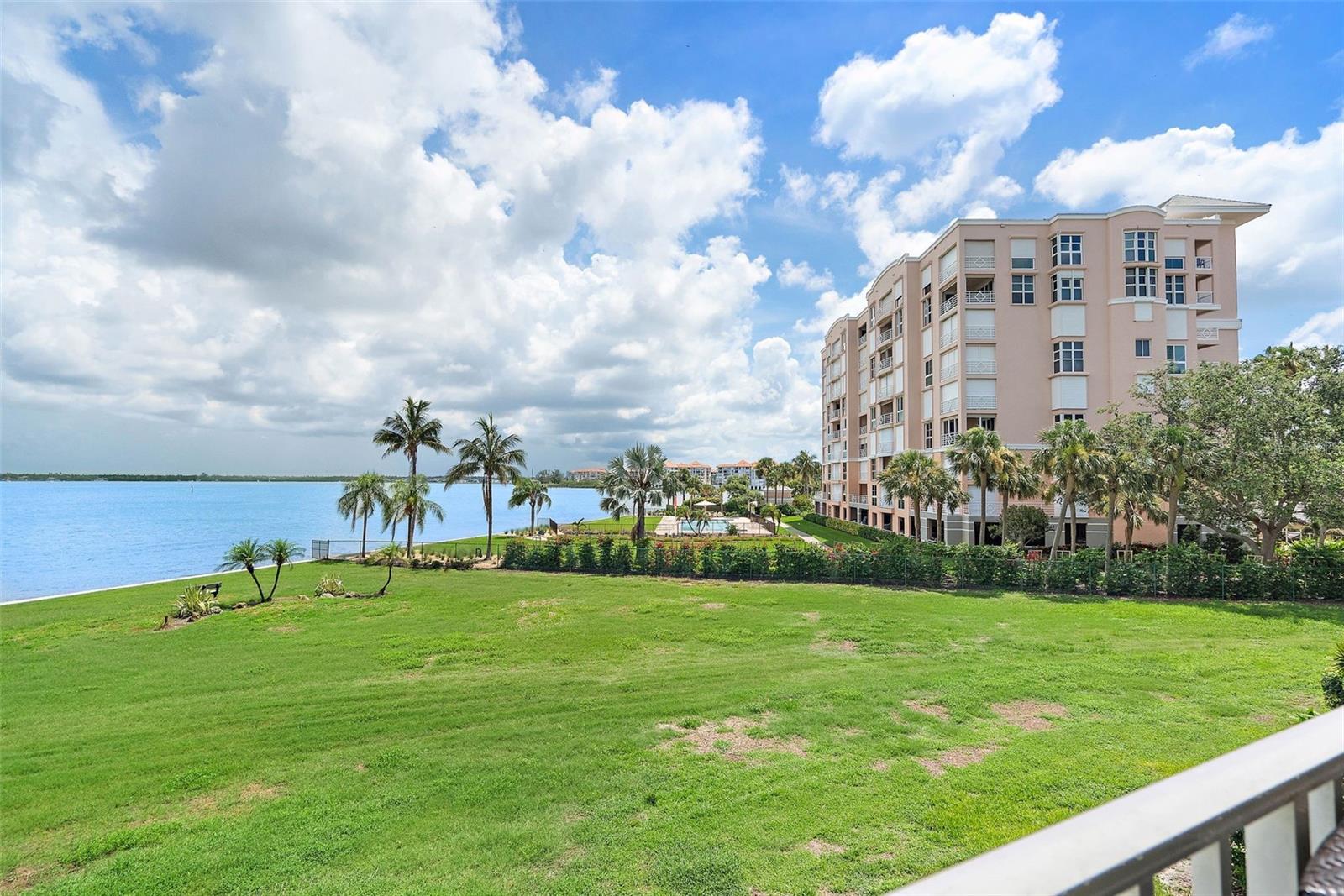 Image 7 of 51 For 5151 Isla Key Boulevard S 220
