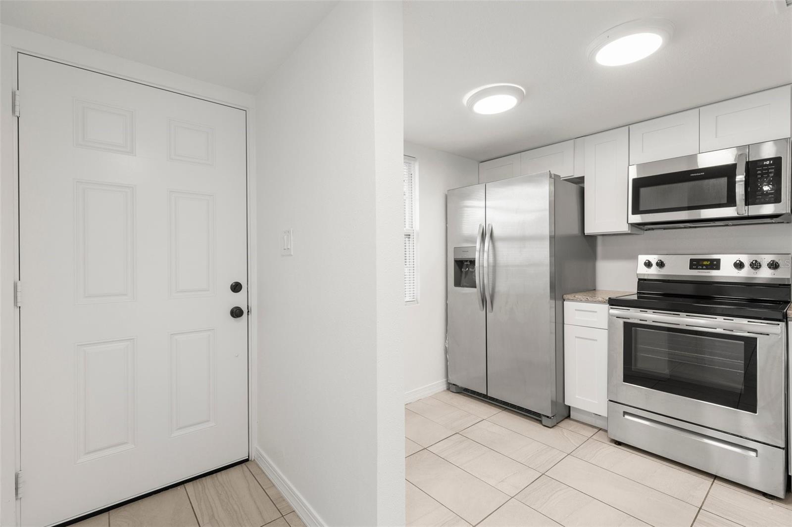 Image 4 of 18 For 5013 Terrace Palms Circle 101