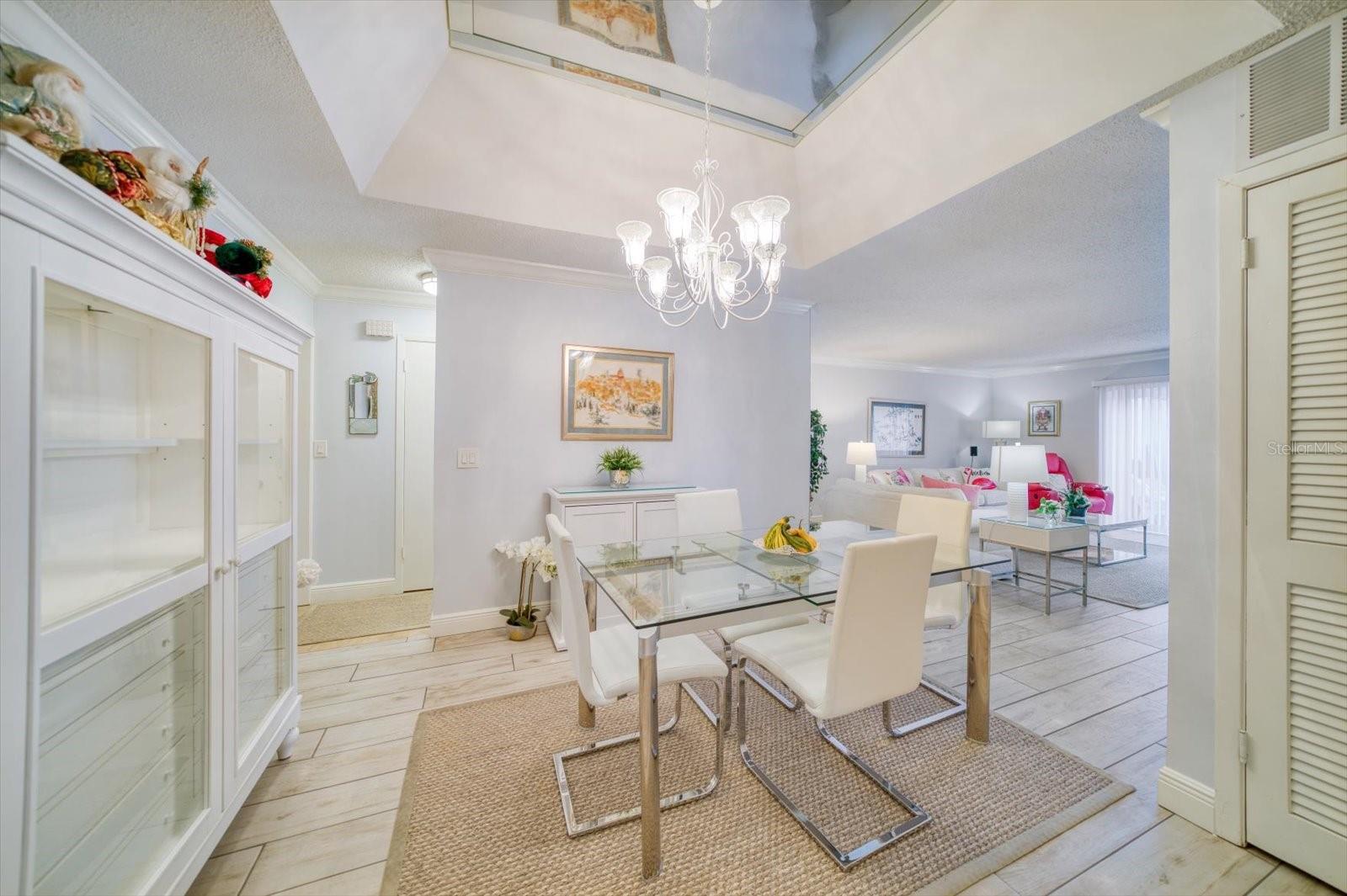 Image 15 of 41 For 2900 Gulf Boulevard 107