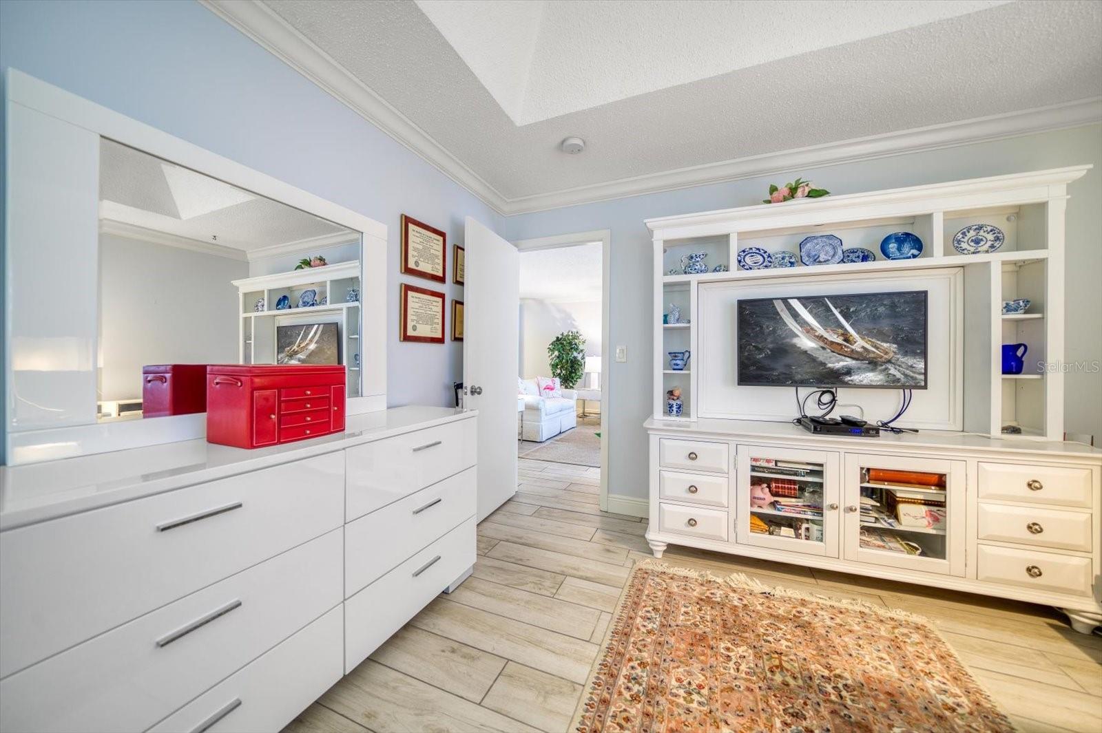 Image 28 of 41 For 2900 Gulf Boulevard 107