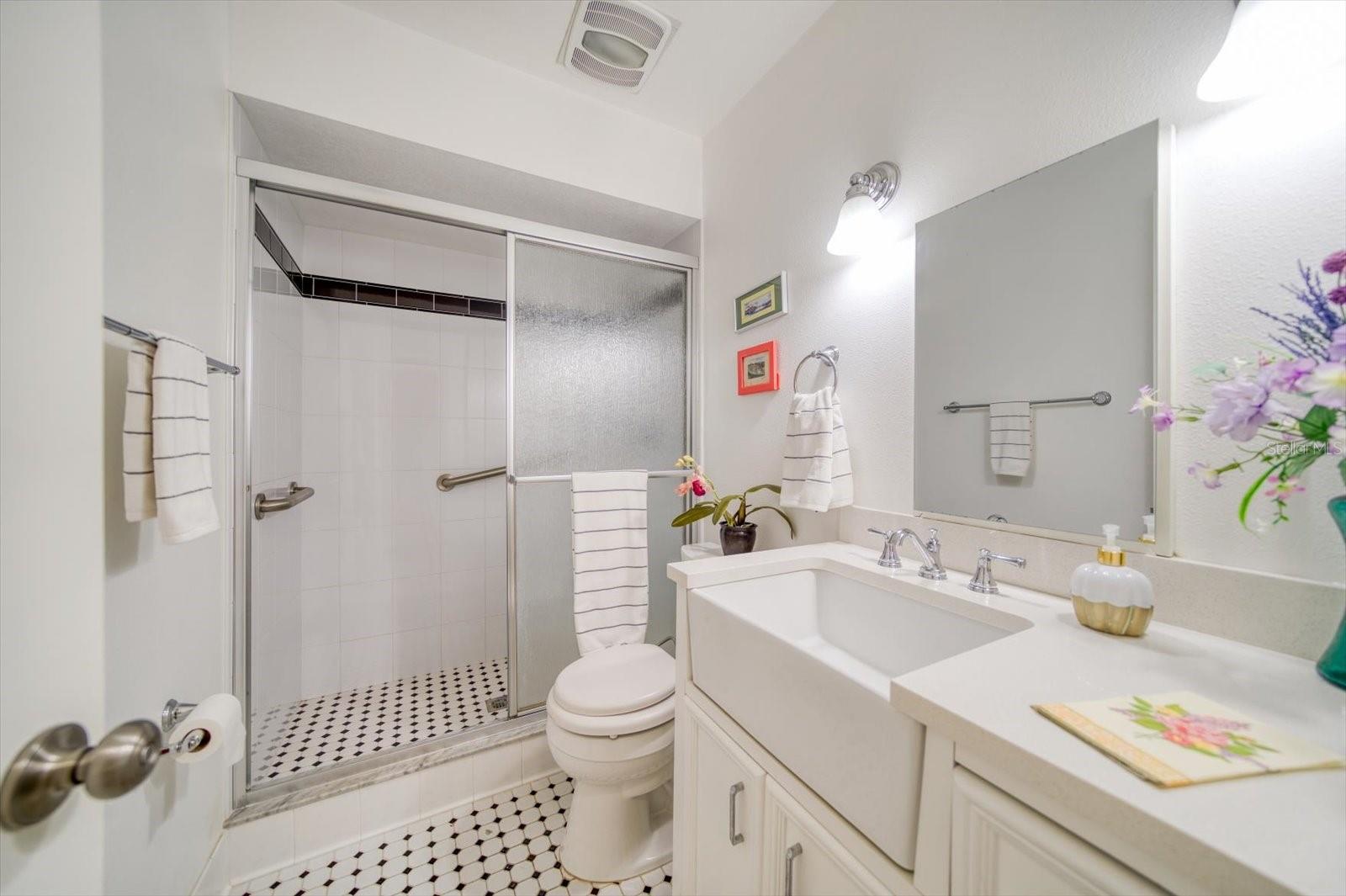 Image 29 of 41 For 2900 Gulf Boulevard 107