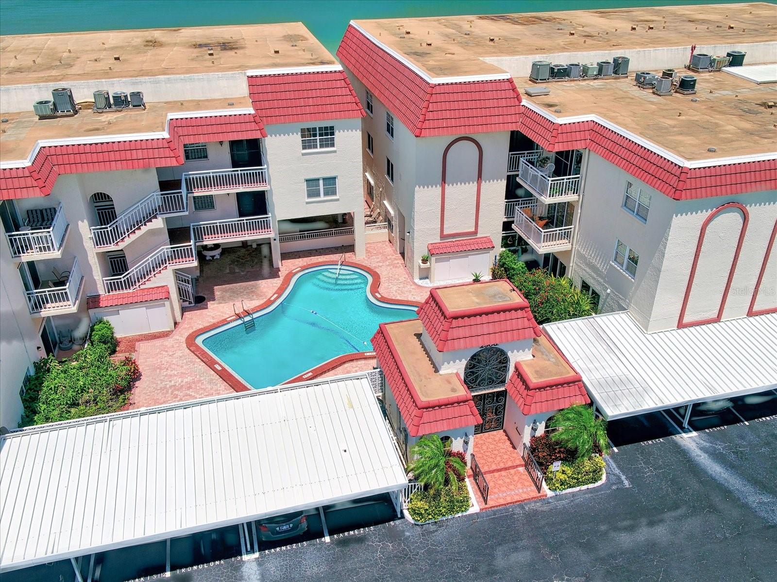 Image 38 of 41 For 2900 Gulf Boulevard 107