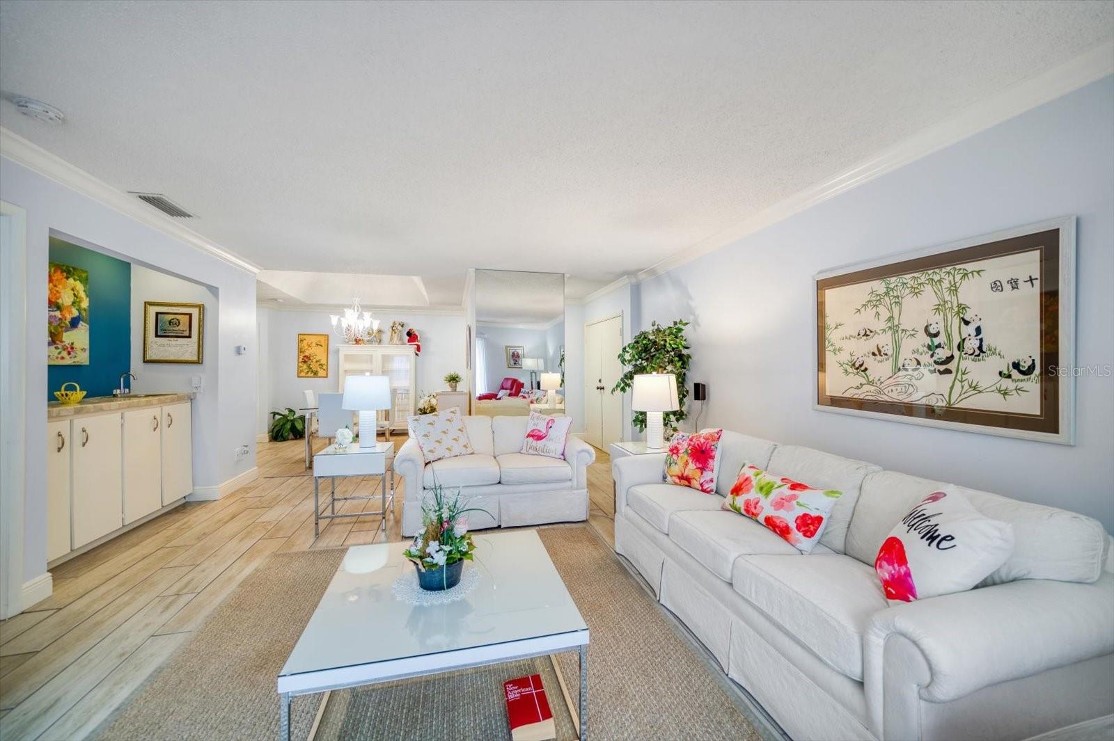 Image 7 of 41 For 2900 Gulf Boulevard 107