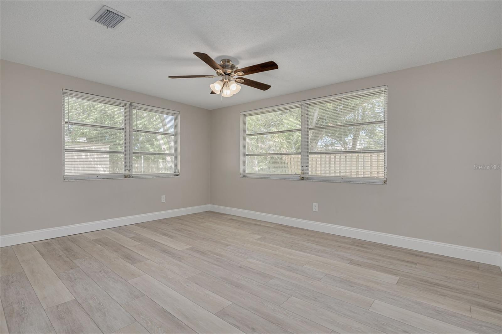 Image 12 of 31 For 2721 Lawn Place