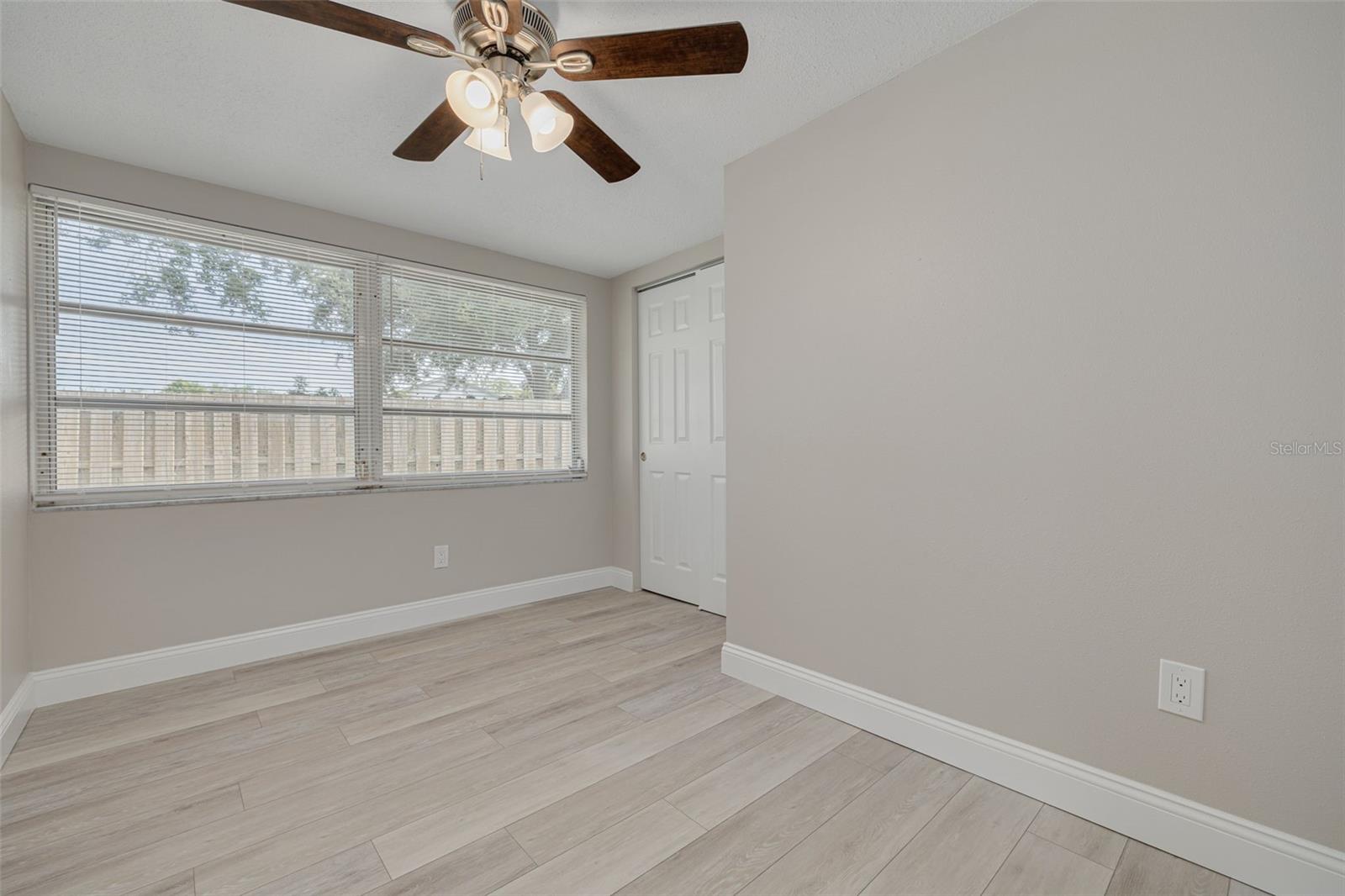 Image 22 of 31 For 2721 Lawn Place