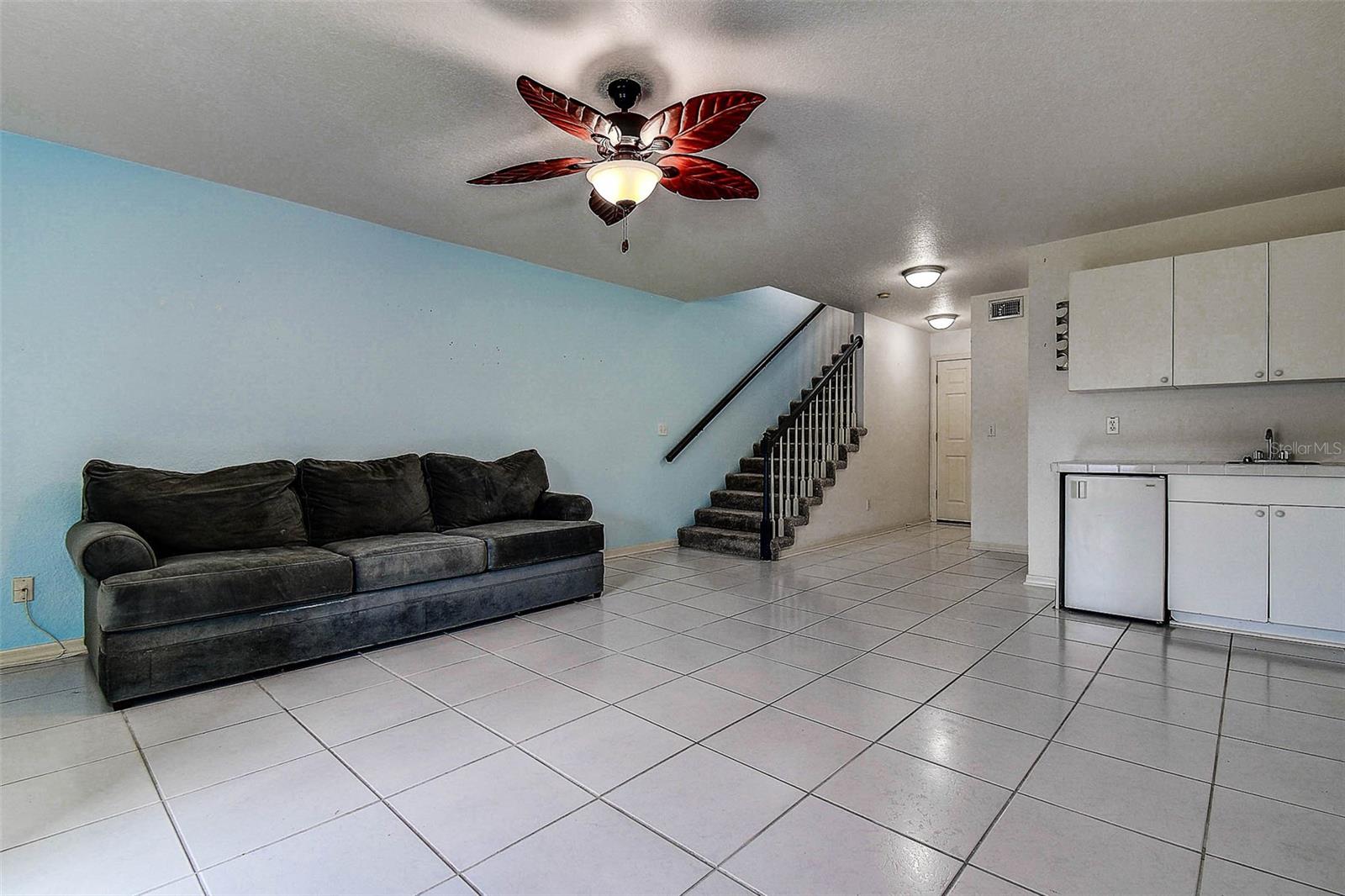 Image 37 of 54 For 14865 Seminole Trail
