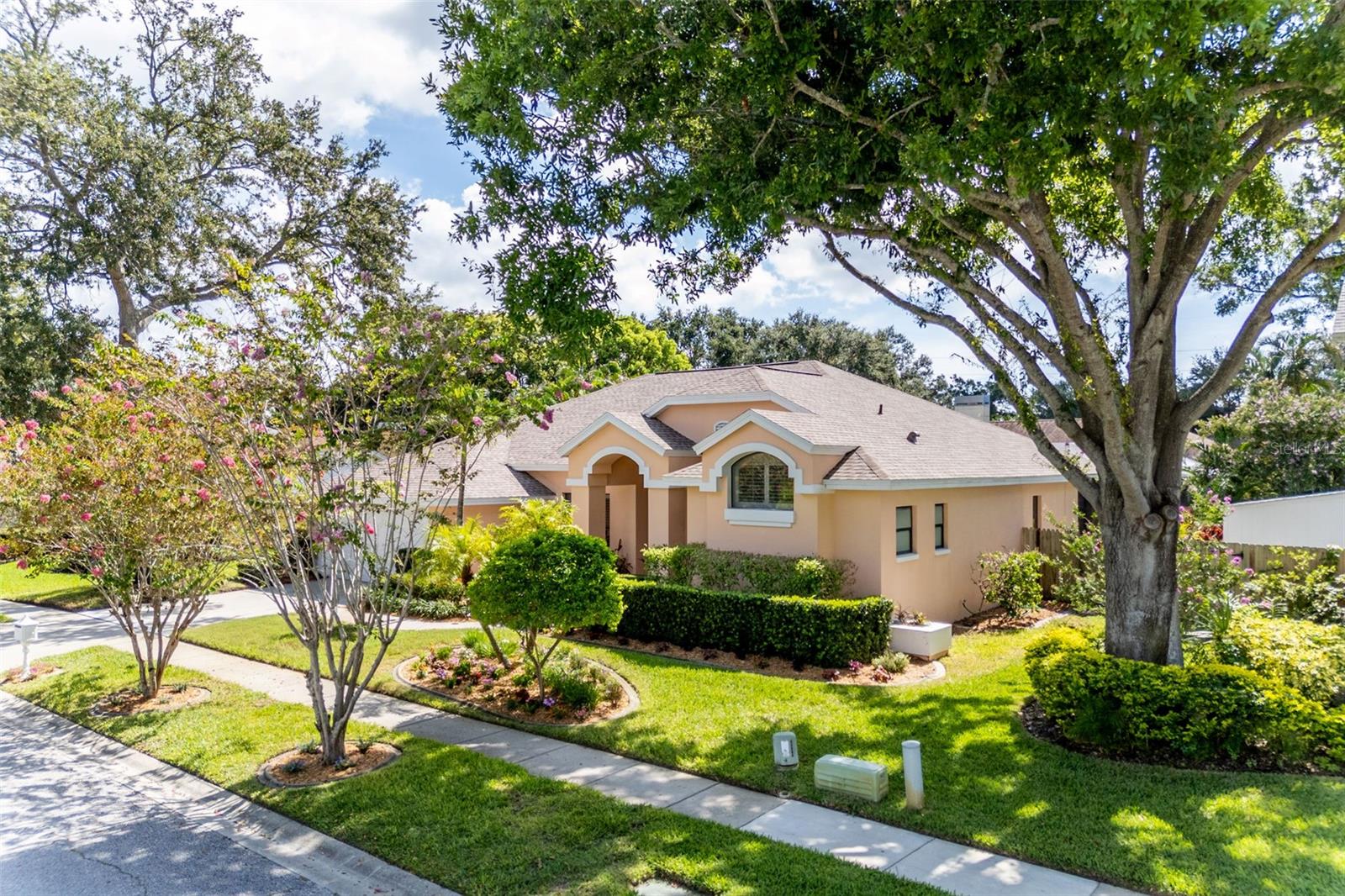 Image 2 of 45 For 10293 Shady Oak Lane