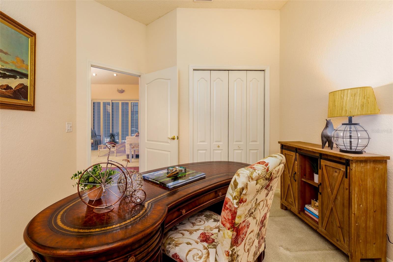 Image 21 of 45 For 10293 Shady Oak Lane
