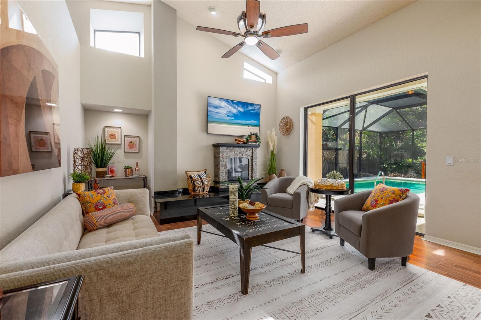 Image 31 of 45 For 10293 Shady Oak Lane