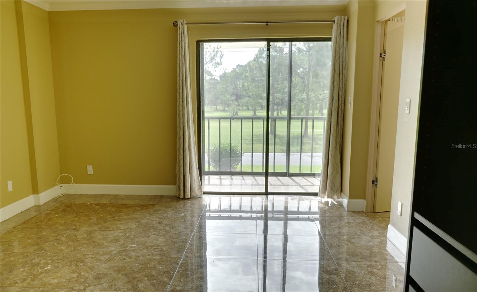 Image 11 of 20 For 2700 Cove Cay Drive 2d