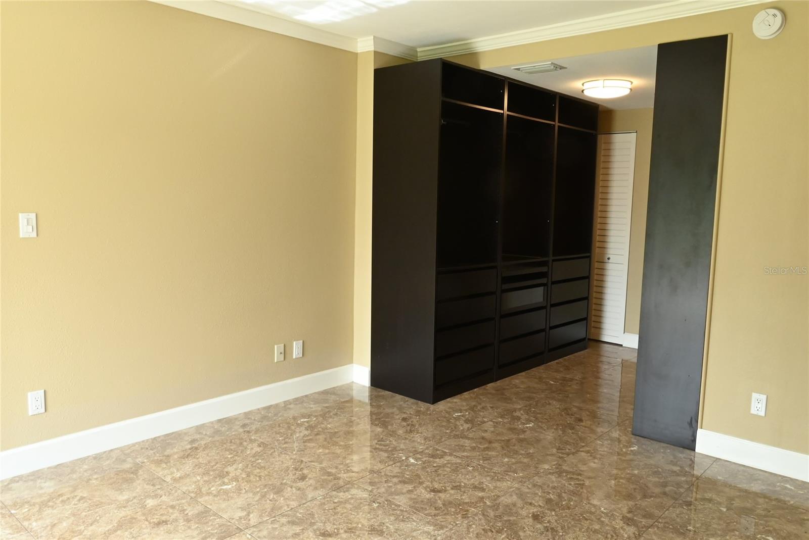 Image 14 of 20 For 2700 Cove Cay Drive 2d