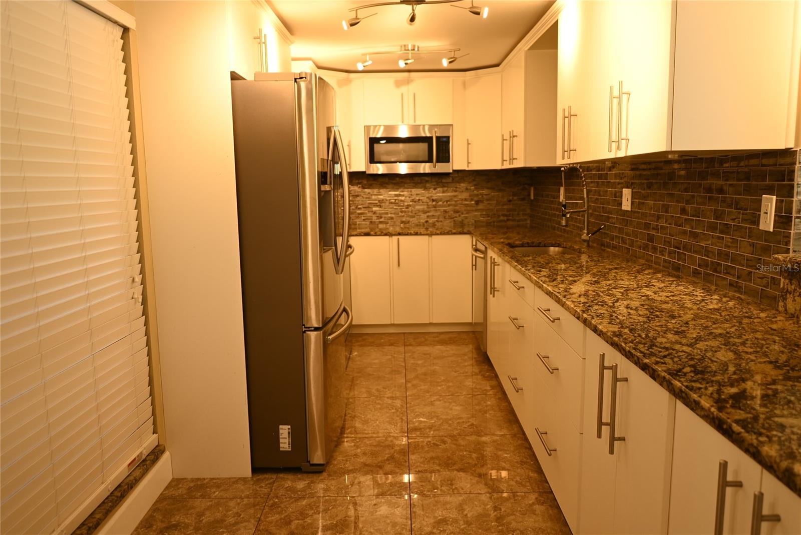 Image 7 of 20 For 2700 Cove Cay Drive 2d