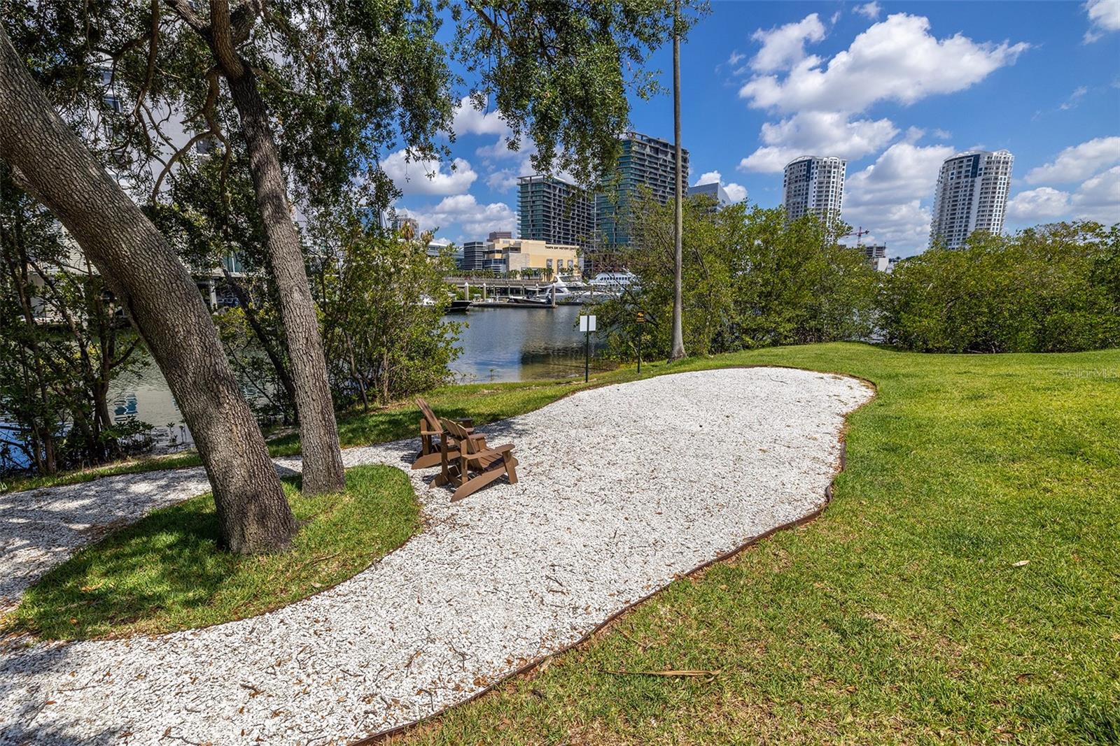 Image 30 of 46 For 705 Mainsail Drive 705