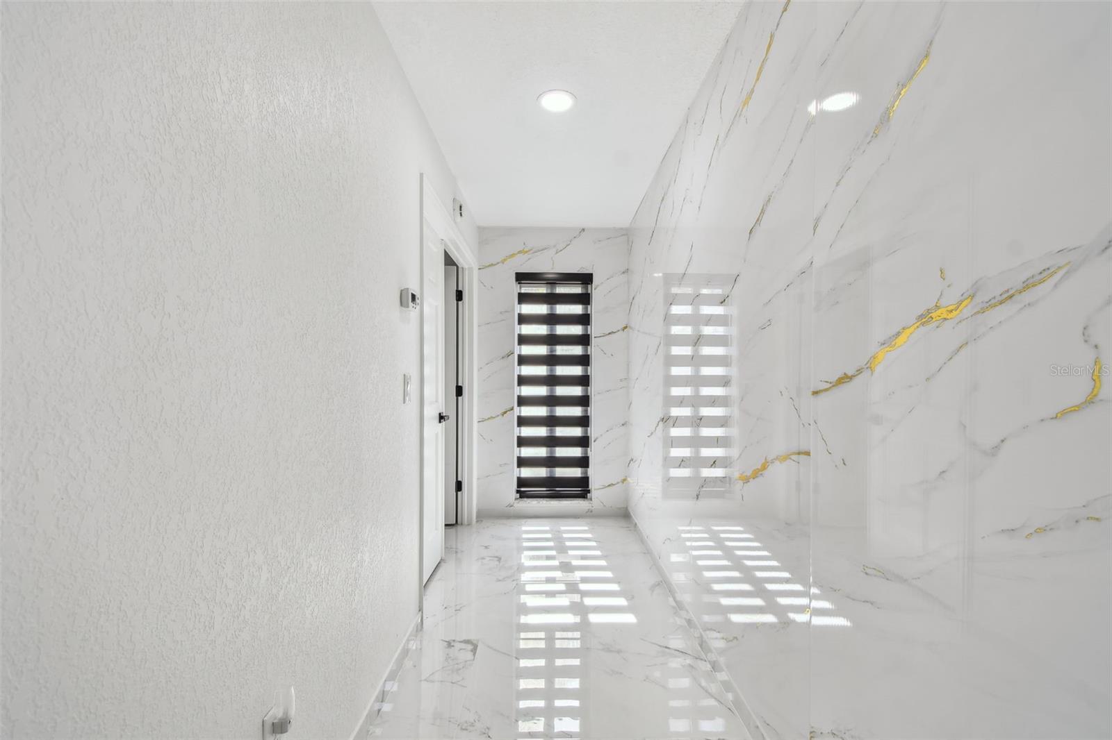 Image 31 of 100 For 2834 Chancery Lane