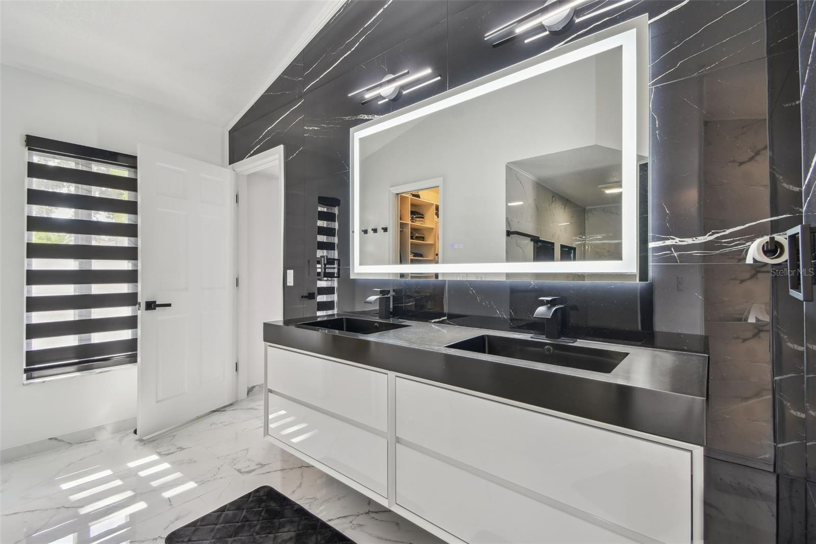 Image 38 of 100 For 2834 Chancery Lane