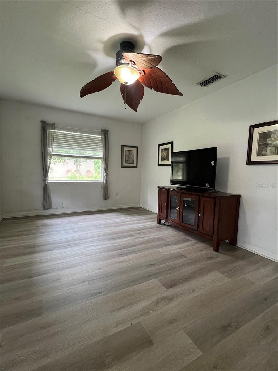 Image 4 of 9 For 8147 Ibsen Drive