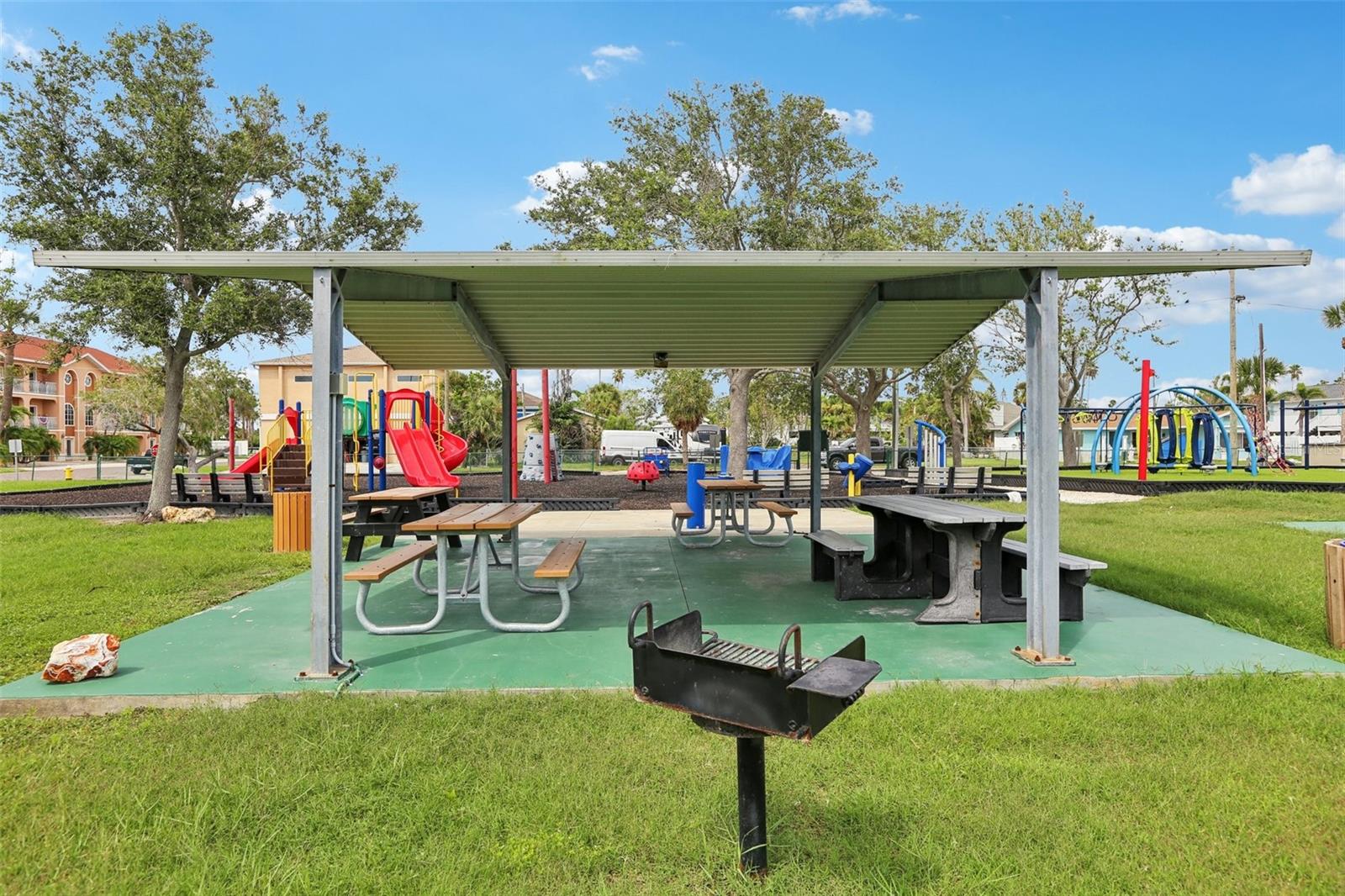 Image 24 of 26 For 16033 Redington Drive