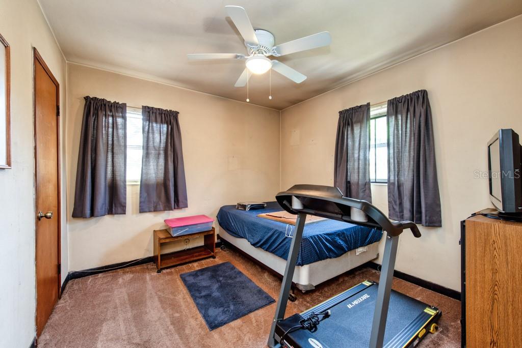 Image 13 of 20 For 3218 Leroy Street