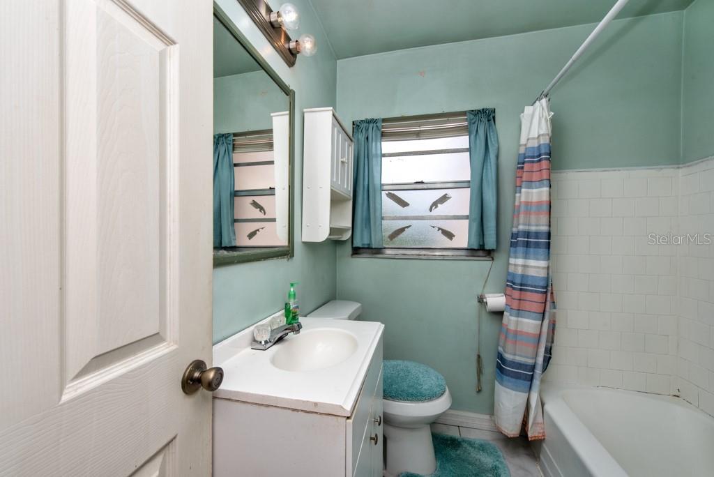 Image 15 of 20 For 3218 Leroy Street
